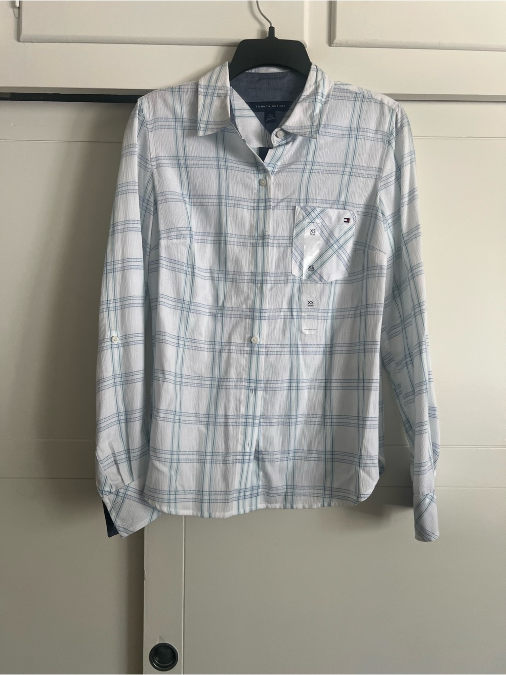 Tommy Hilfiger Women’s Light Blue Plaid Button-Up Shirt Size XS NWT